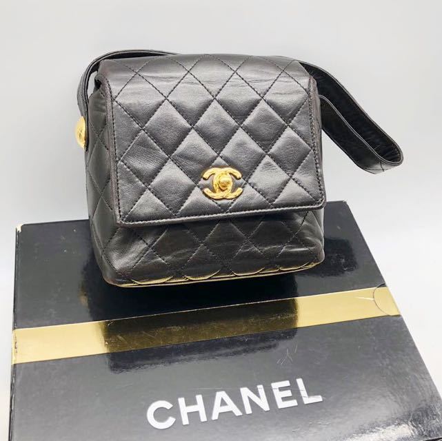 CHANEL シャネル マトラッセ ラムスキン ターンロック ウエストポーチ
