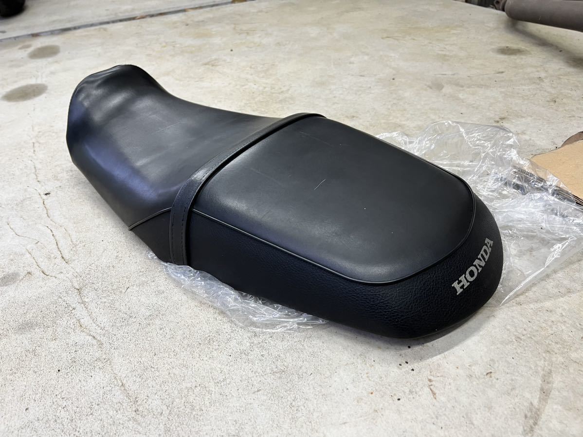 CB1100シート e-cushion 美品 cb1100 sc65 純正シート 中古品 SC65