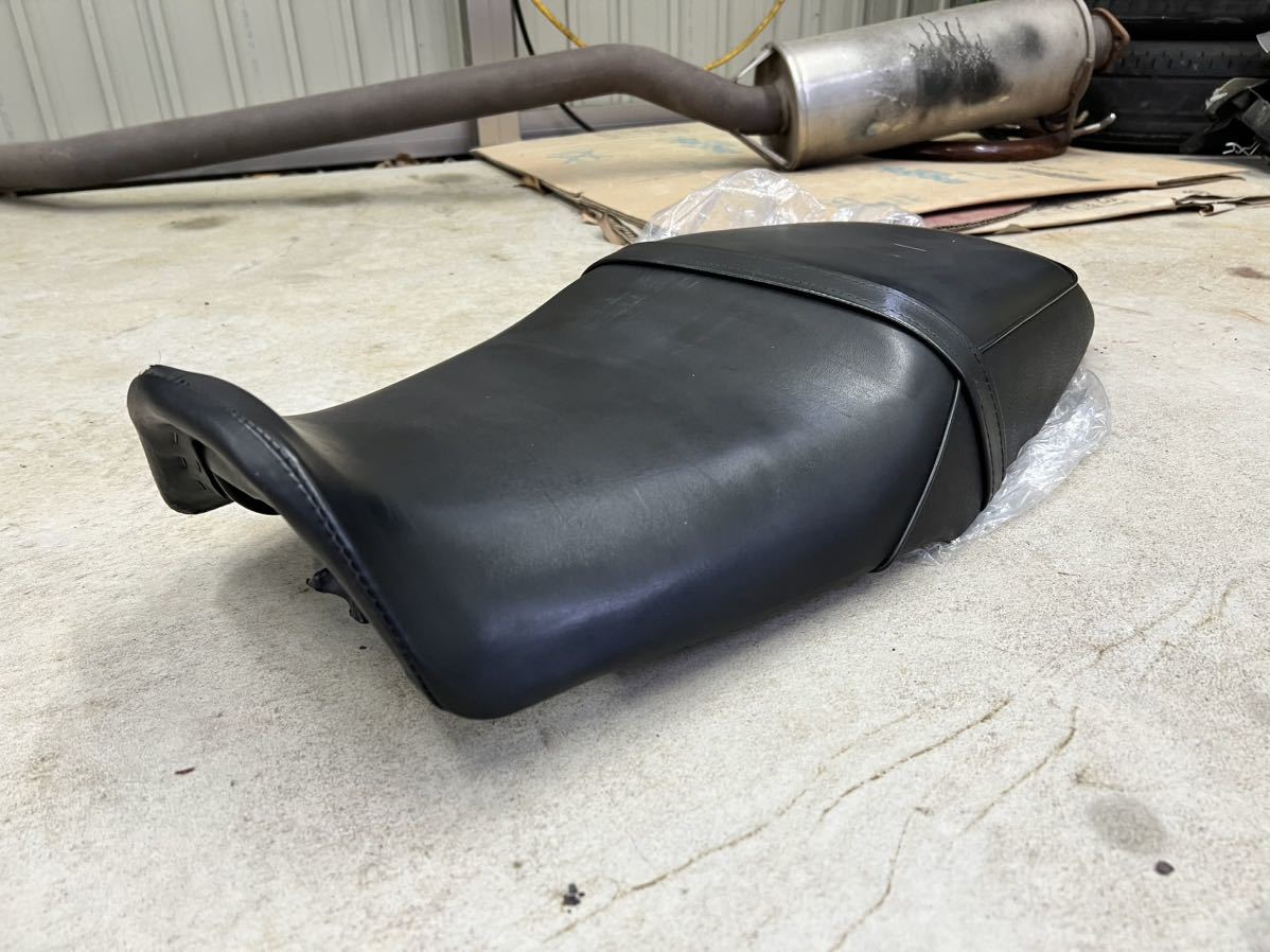 CB1100シート e-cushion 美品 cb1100 sc65 純正シート 中古品 SC65