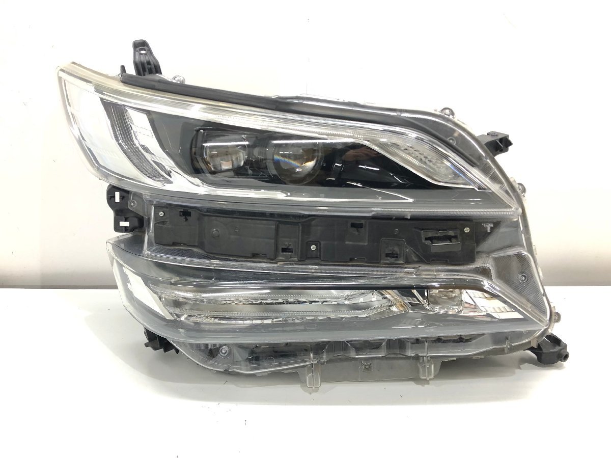 専用のため購入はお控えください。 トヨタ ヴェルファイア AGH30W/GGH30W 前期 純正 ヘッドランプ 右 LED