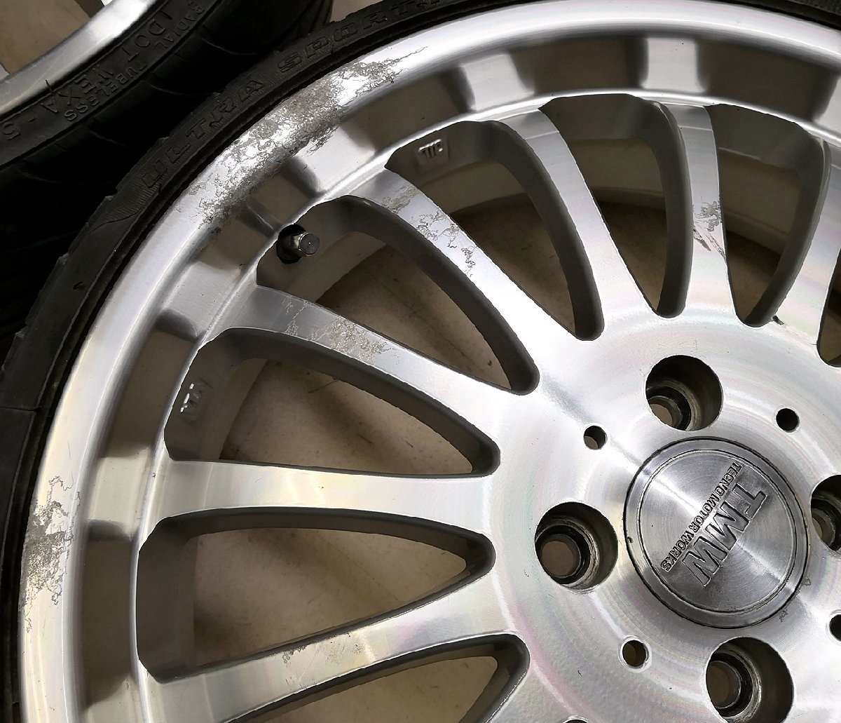TECNO MOTOR WORKS 18インチ 7.5J 値下げ