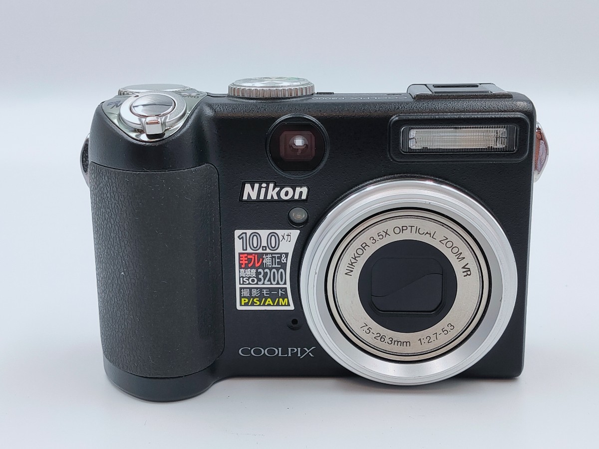 カメラ Nikon COOLPIX P5000 デジタルカメラ 本体 電池 充電器付