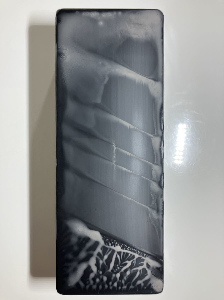 天然砥石 対馬砥石 極厚51mm 重さ2350g 鉋 鑿 大工道具 包丁 小刀 彫刻刀 木彫 カミソリ 研ぎ 研磨 砥石 希少 対馬砥 黒名倉