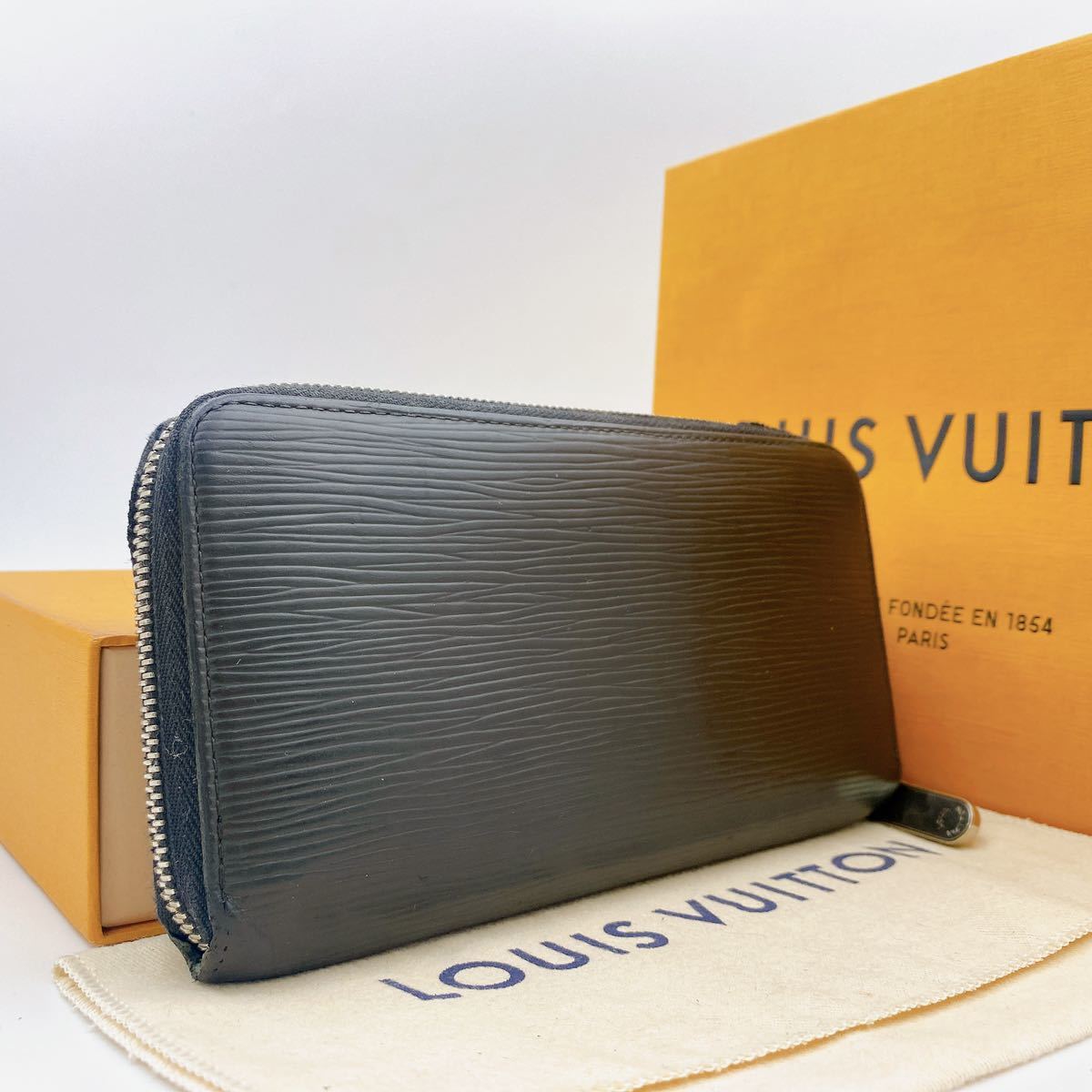 A1570【正規品】LOUIS VUITTON ルイヴィトン エピ ジッピーウォレット