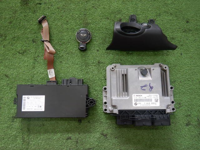 【23041104】SV16　BMW　ミニ　クーパーS　エンジンコンピューターセット　0 261 S06 658 　BOSCH　動作OK