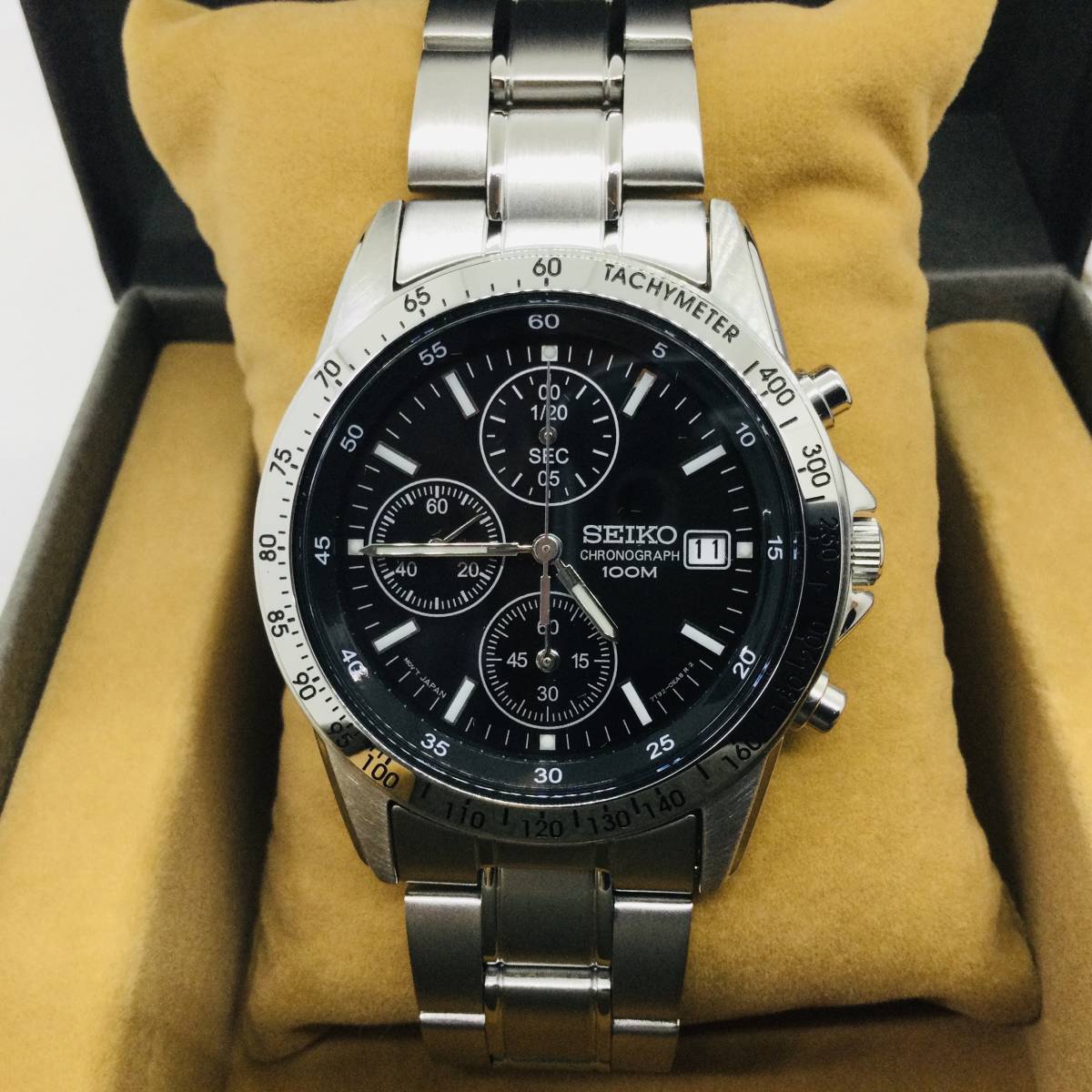 【セール，本物保証】 1円売切 品 SEIKO SND367P1メンズ クォーツ クロノグラフ タキメーター ステンレスベルト 逆輸入(海外モデル)｜売買されたオークション情報、yahooの商品情報をアーカイブ公開 - オークファン 海外モデル