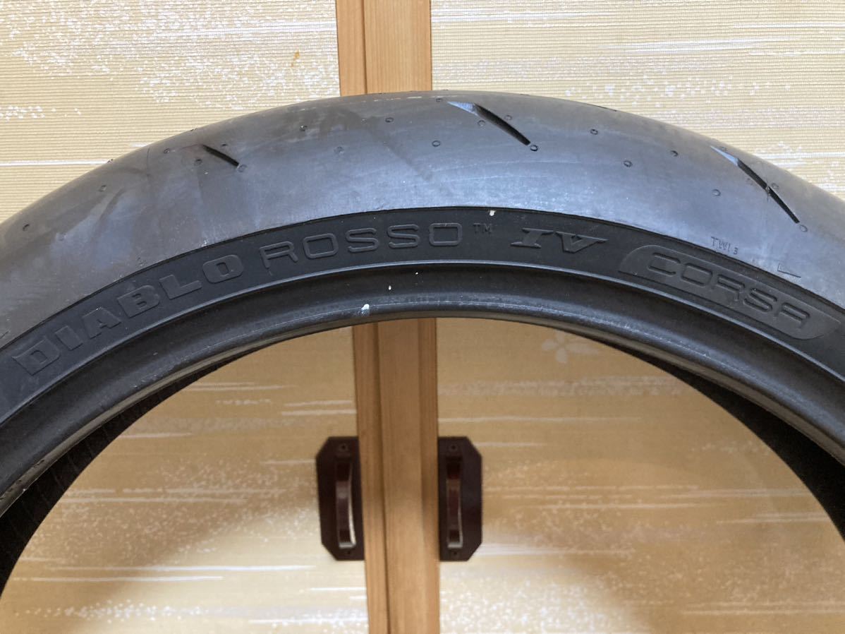 新品 2022年製 ピレリ ディアブロ ロッソ 4 コルサ 120/70 ZR17 180/55