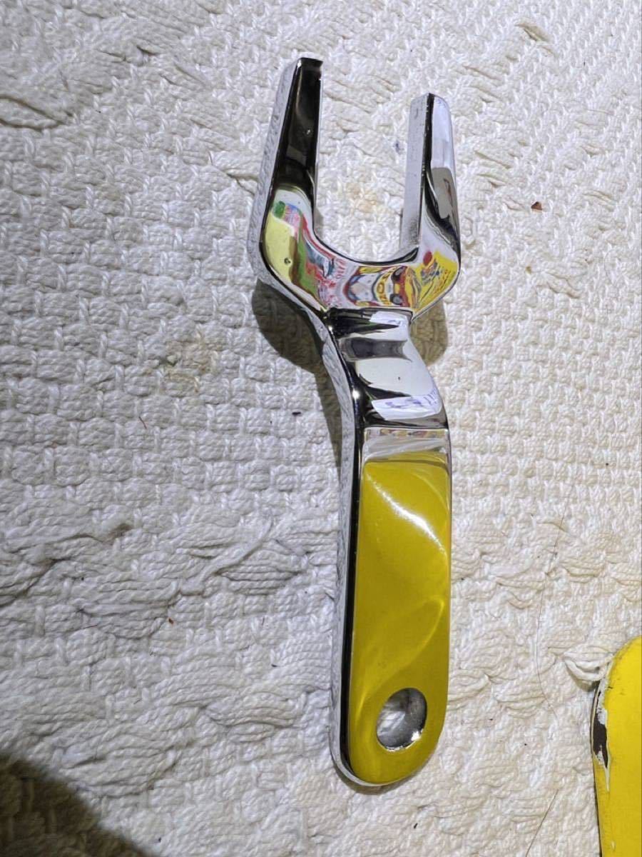 鉄道放出品 ブレーキ弁ハンドル・逆転機ハンドルセット 日本エアブレーキ社 鉄道放出品 ブレーキ弁ハンドル・逆転機ハンドルセット 日本エア 逆転