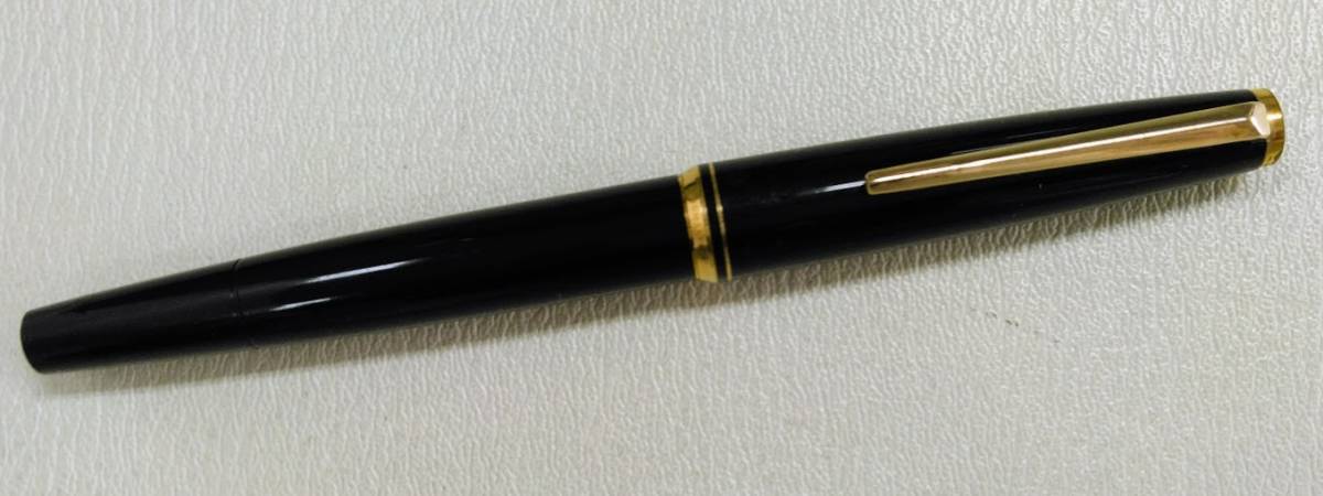 モンブラン 万年筆 黒 750ゴールド ☆MONBLANC モンブラン 万年筆 ブラック系×ゴールド系 ペン先 750☆