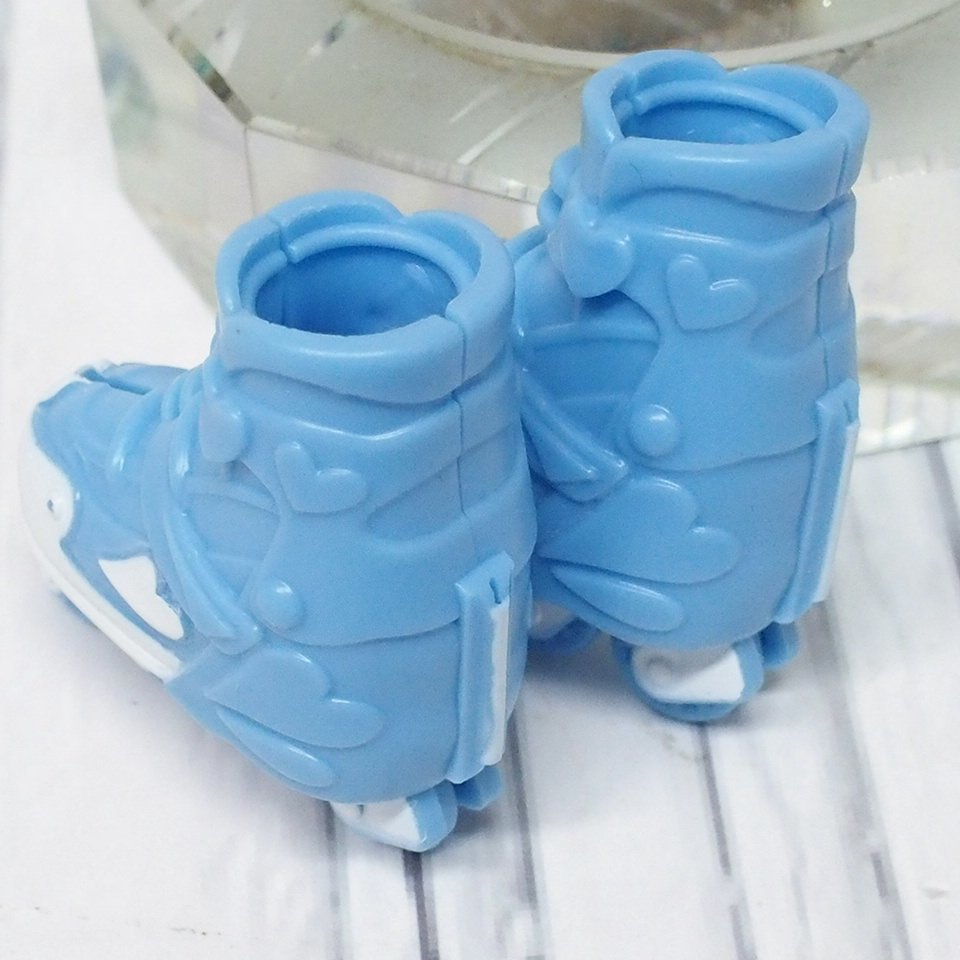 m001 E リカちゃん グッズ 17点まとめ ローラースケート ブーツ パンプス　ストラップシューズ 下着 靴下 着せ替え 小物_5