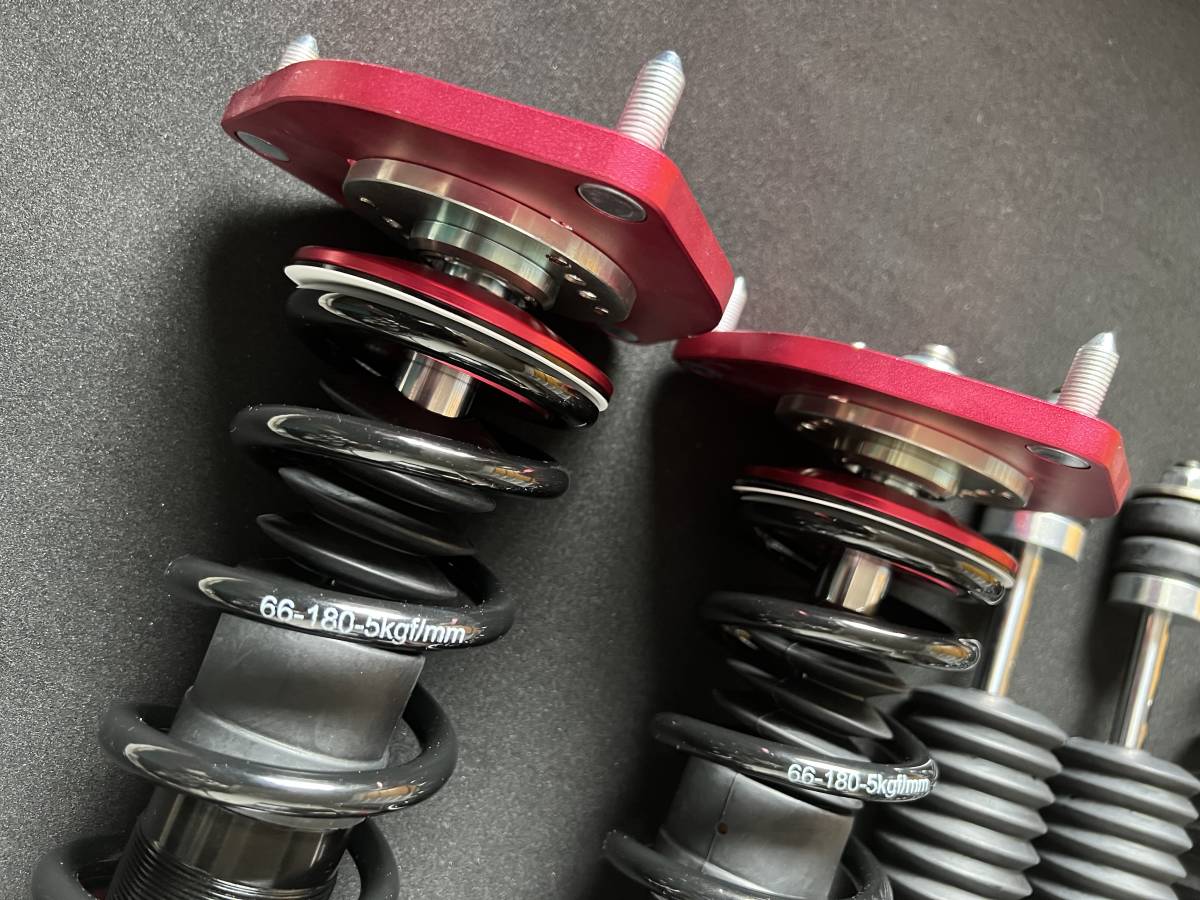 新品送料無料 30 プリウス キャンバー調整付減衰36段調整 フルタップ 車高調 ☆新品☆送料無料！ 30 プリウス キャンバー調整付き 減衰力36段調整式