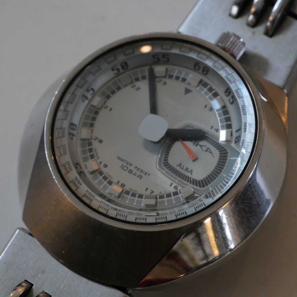 セイコー アルバ ツノ スモセコ 腕時計 SEIKO ALBA AKA Bullhead UFO 
