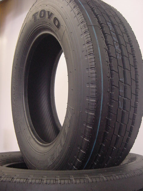 新作，HOT 数点限り トーヨー M134 205/75R16 113/111N 2本総額30400円 4本総額60800円 6本総額91200円 デルベックス 縦溝(トーヨータイヤ)｜売買されたオークション情報、yahooの商品情報をアーカイブ公開 - オーク 16インチ