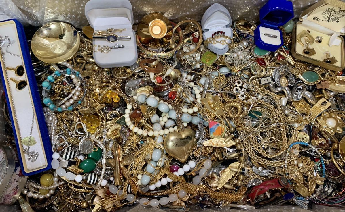 C22大量 約 17kg◆アクセサリーおまとめ◆K18/SILVER/ シルバー925/24KGP/K18GPネックレス/イヤリング/タイピン 