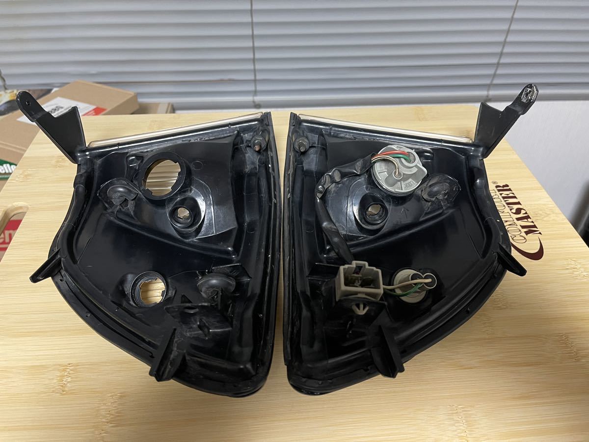 ☆美品☆13クラウン☆コーナーレンズ☆クリアウィンカー　UZS131MS137MS135JZS131などV8クラウン 130系クラウン用クリアコーナーレンズ