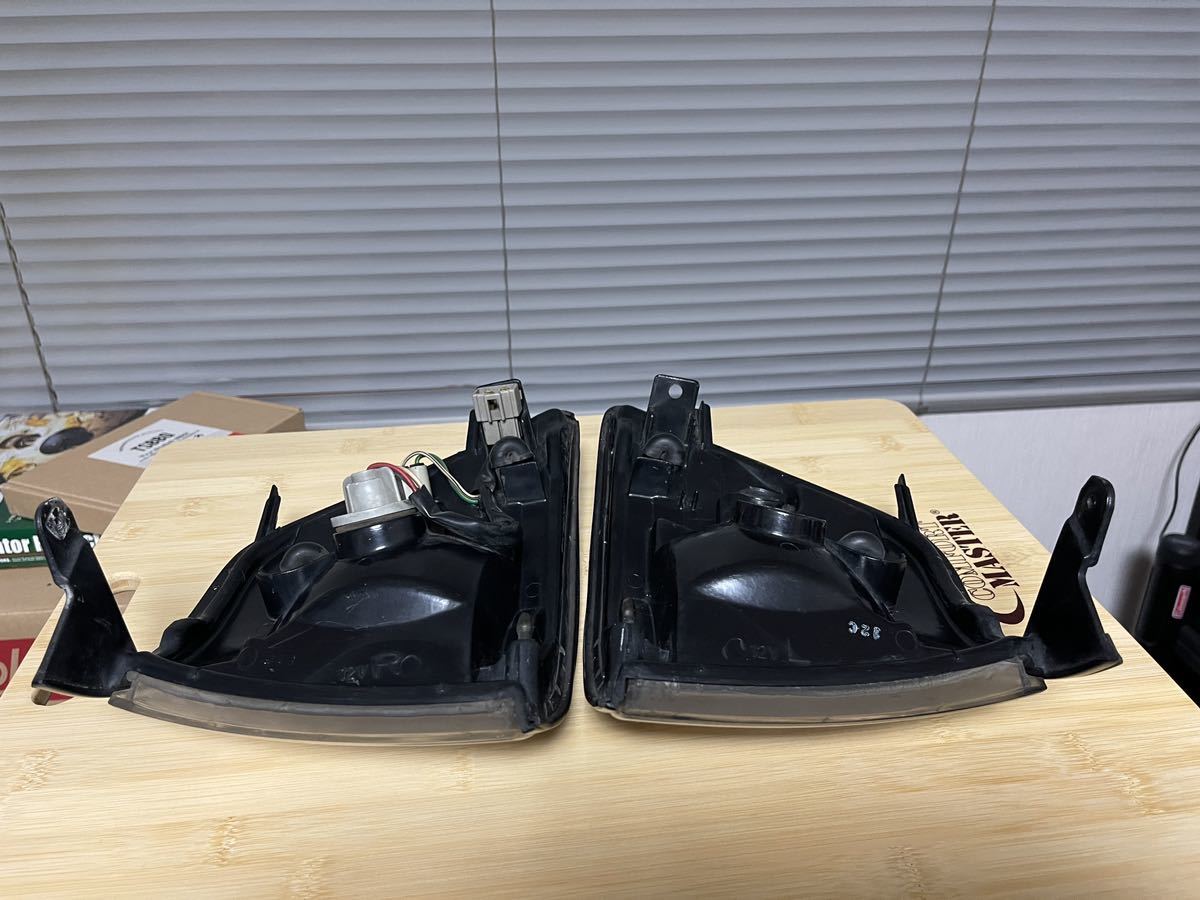 ☆美品☆13クラウン☆コーナーレンズ☆クリアウィンカー　UZS131MS137MS135JZS131などV8クラウン 130系クラウン用クリアコーナーレンズ