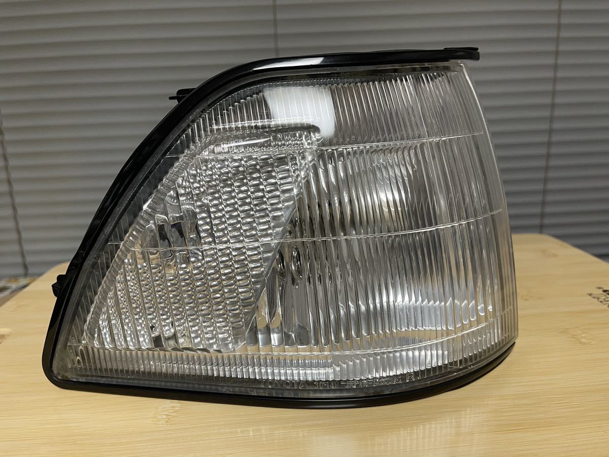 ☆美品☆13クラウン☆コーナーレンズ☆クリアウィンカー　UZS131MS137MS135JZS131などV8クラウン 130系クラウン用クリアコーナーレンズ
