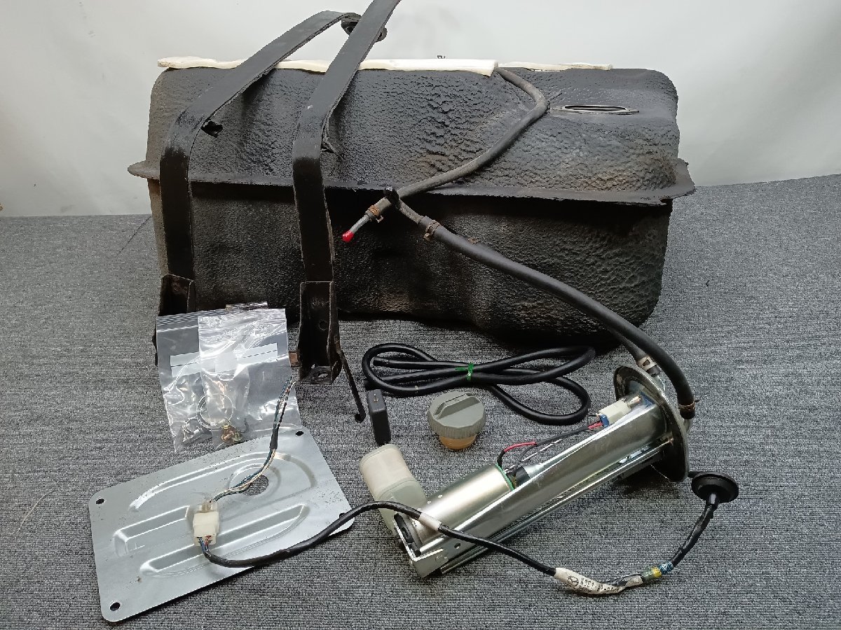 ★動作品 綺麗です マツダ サバンナ RX-7 FC3S H2年 後期 13B 5速MT 燃料ポンプ 燃料タンク フューエル ポンプ 室内フタ パネル 蓋等