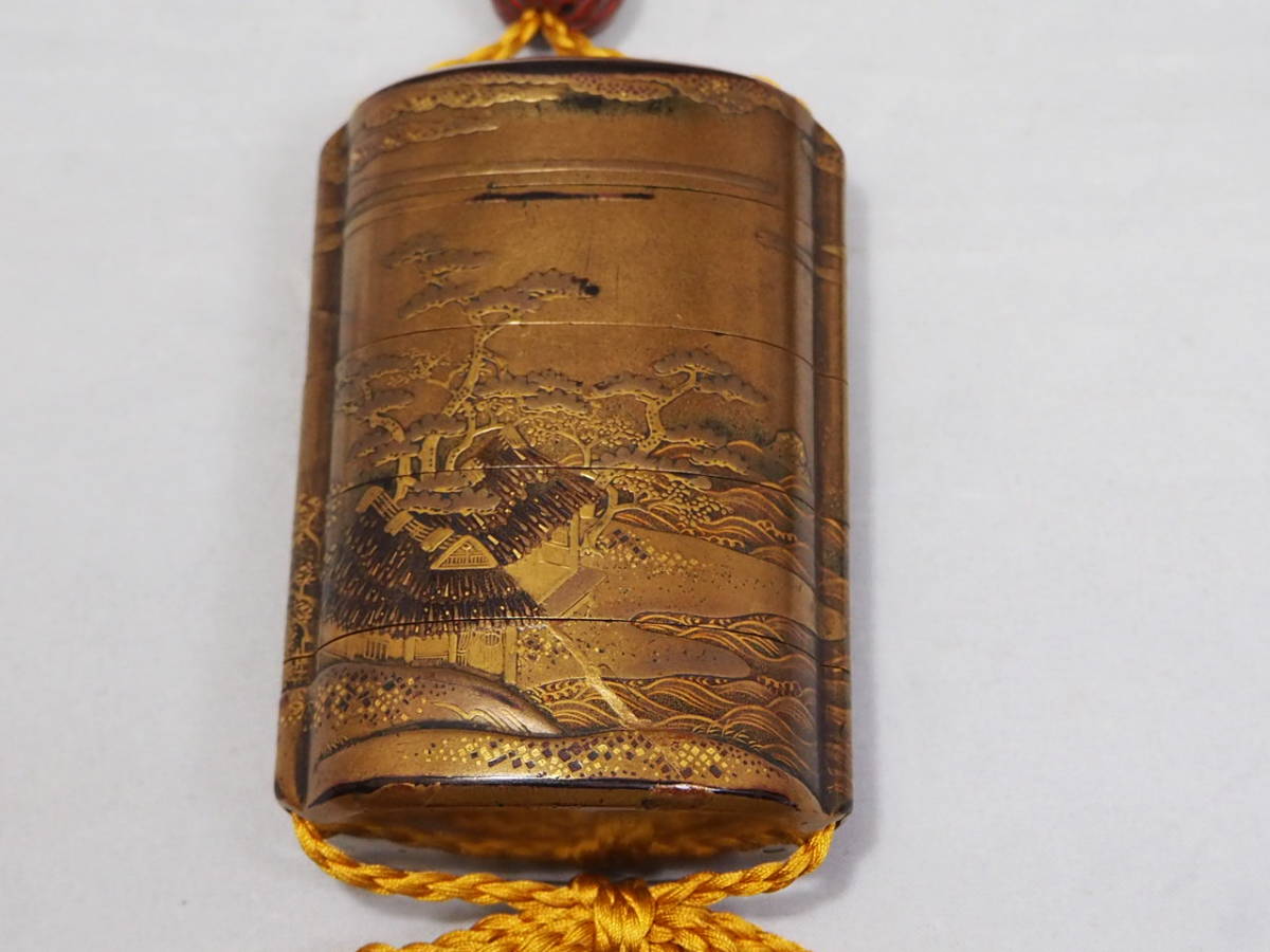 印籠 漆塗 蒔絵 緒締 根付付 時代物 箱付 印籠 漆塗 蒔絵 緒締 根付付