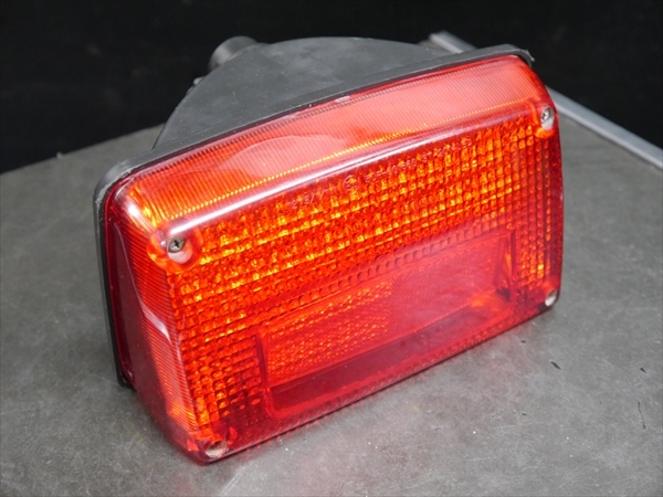 R51285 イナズマ1200 GV76A カタナ外装より GSX400S用 LED