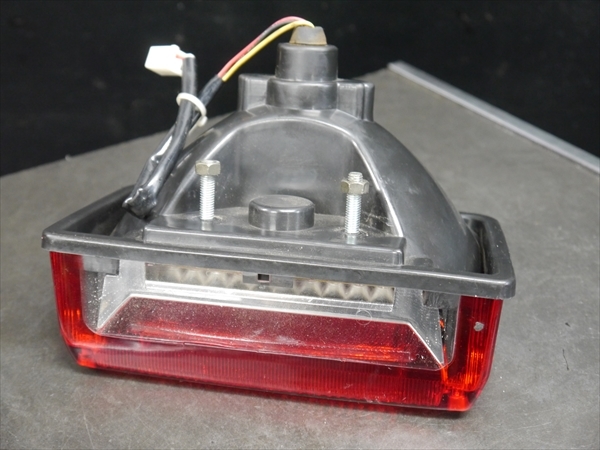 R51285 イナズマ1200 GV76A カタナ外装より GSX400S用 LED