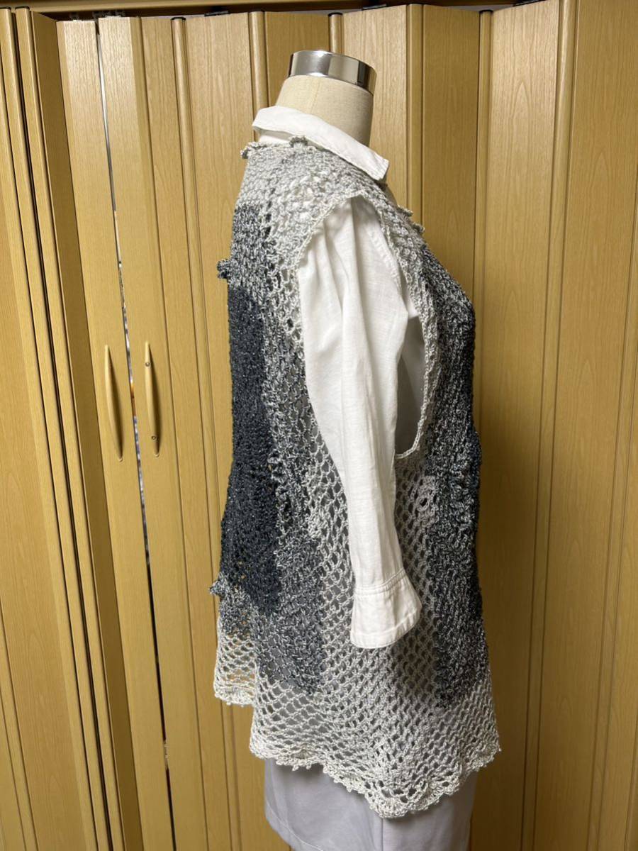 新品＊ハンドメイド＊手編み＊四角モチーフ編みの半袖プルオーバー＊グレーグラデーション＊かぎ針編み＊ニット