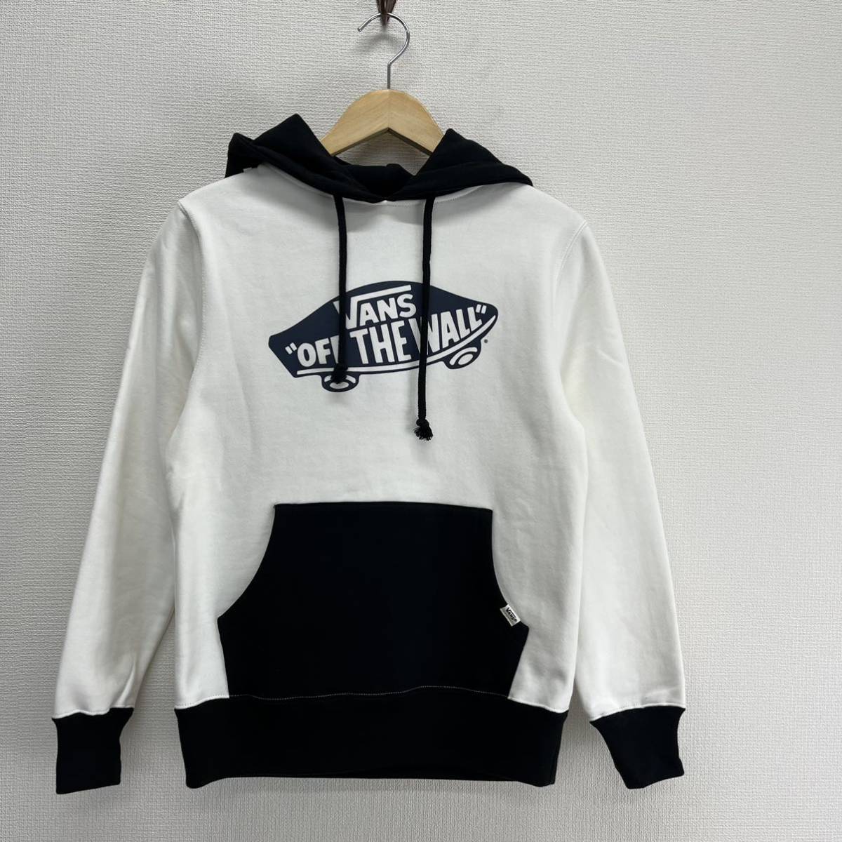 未使用 VANS バンズ VA15FW-07 スウェットパーカー プルオーバー ロゴ 