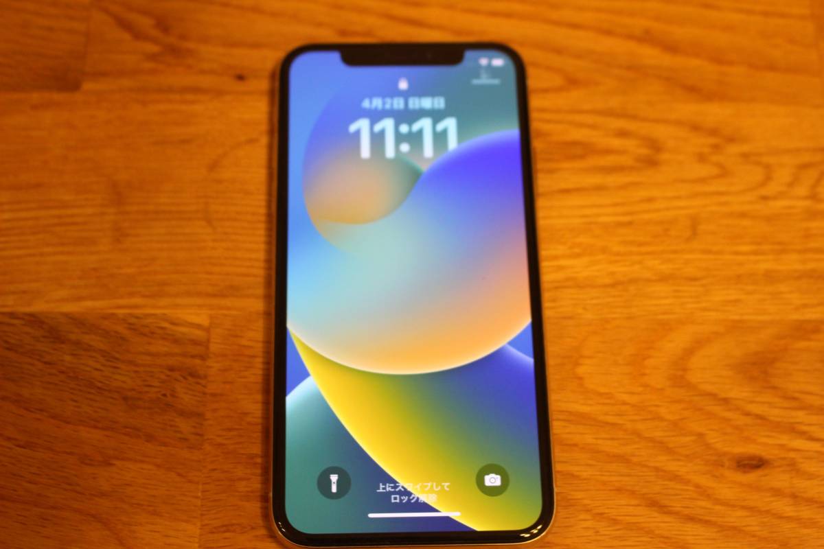 iPhone X 256GB ホワイト　SIMフリー　iFACEケースおまけつき