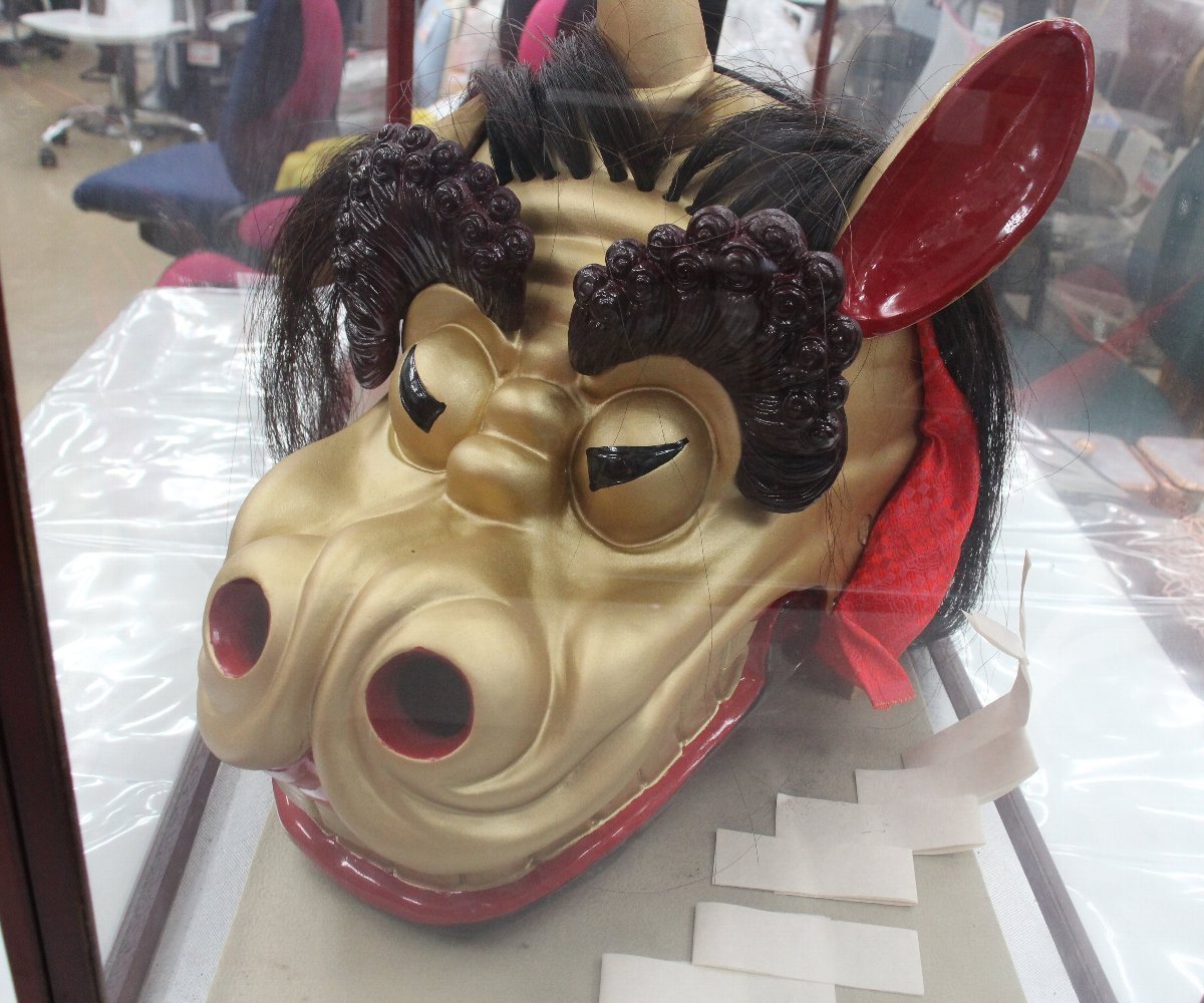 jl31□麒麟獅子◇全長約70cm◇ガラスケース付き◇置物◇和風インテリア 