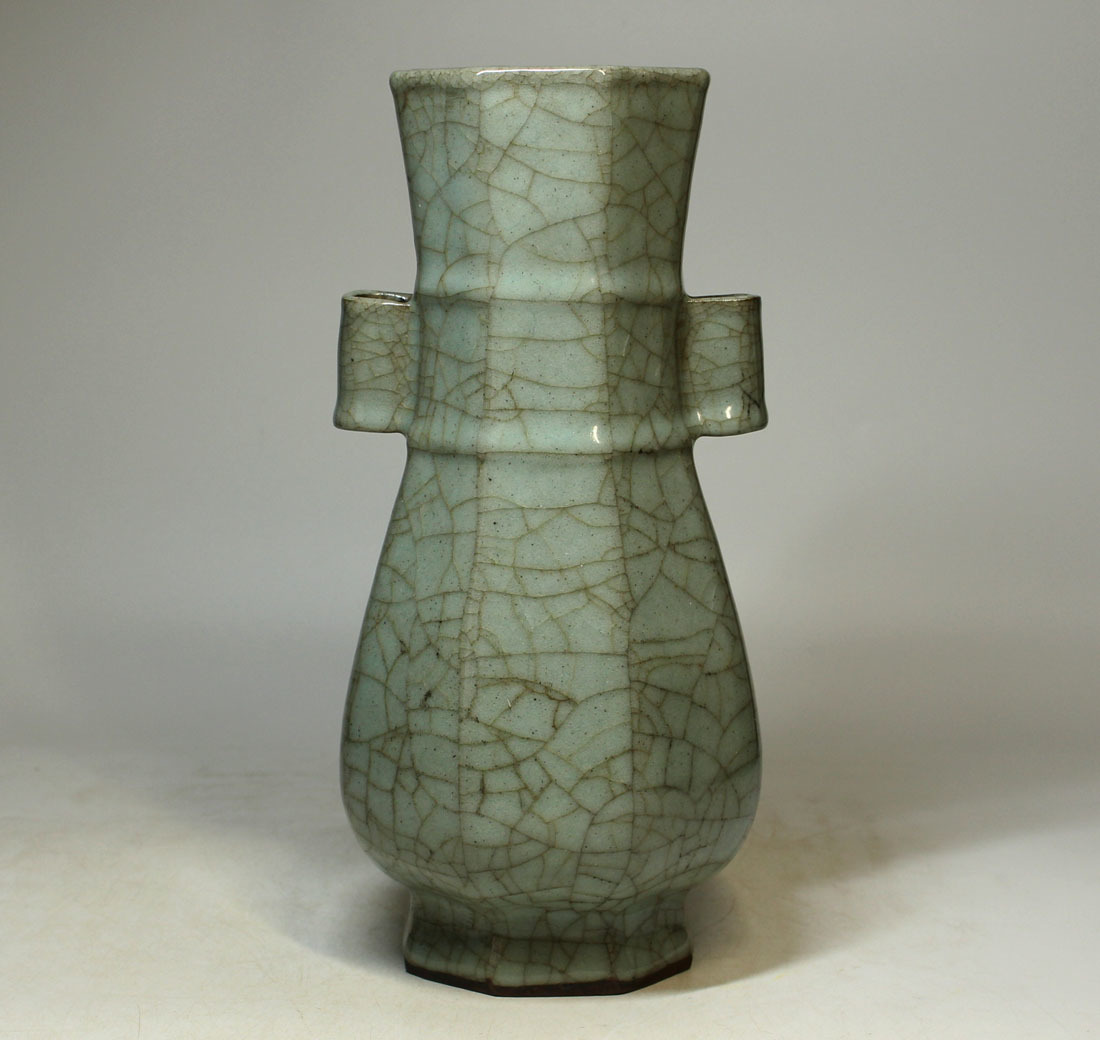 中国 神亭壺 古箱あり 骨董 茶道具 古紫砂壺 民國収蔵品 作者：顧景舟 品名：財神壺 泥料：民國綠泥 茶壺