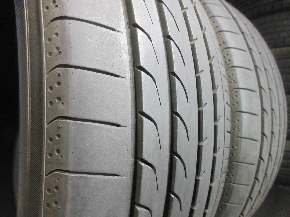 18インチ YOKOHAMA BluEarth RV-02 235/50R18 97V 2本Set №04167E 室内