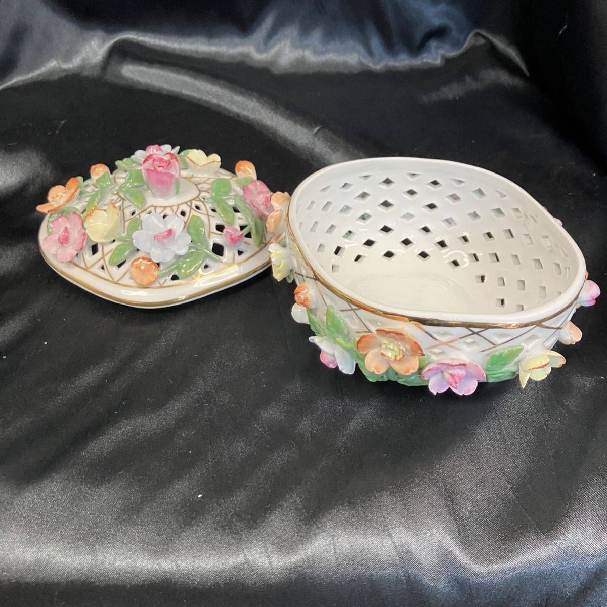 ロイヤルアーデン ROYAL ARDEN 小物入れ ボンボニエール 透かし 陶器