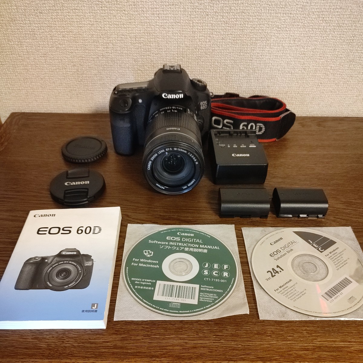 Canon キャノンEOS60D レンズキット EF-S18-135mmF3.5-5.6 IS 【公式通販】