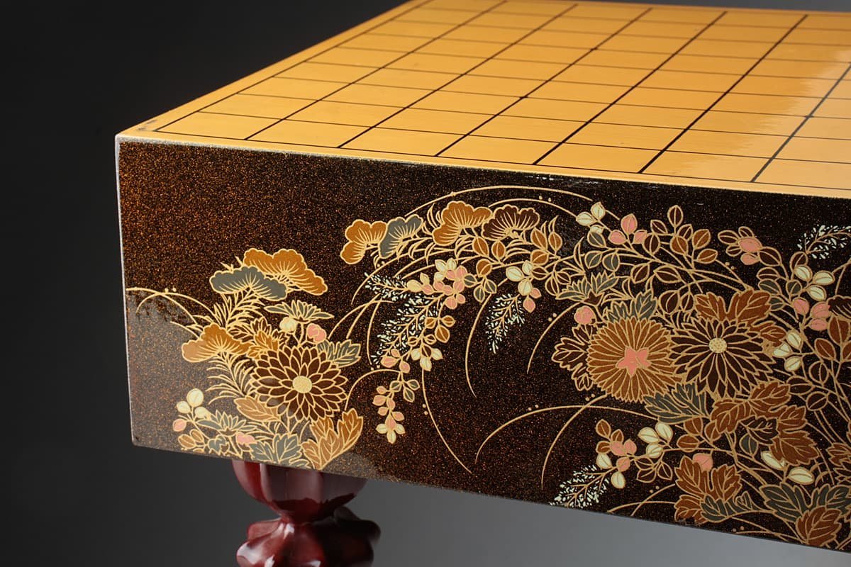 EJ770 蒔絵師 柳山 作 金梨地 秋草花蒔絵 姫将棋盤 幅22.8cm 重1.4kg