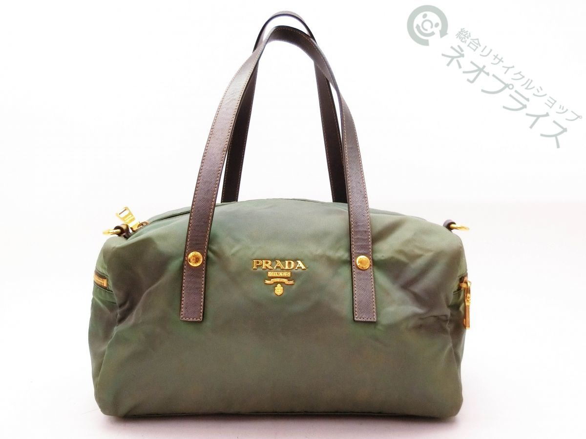 美品✨プラダ チェーン ショルダーバッグ 三角ロゴ プラチェーン ナイロン 緑 プラダ ショルダーバッグ A4可 ナイロン 緑 三角ロゴ プラスチック