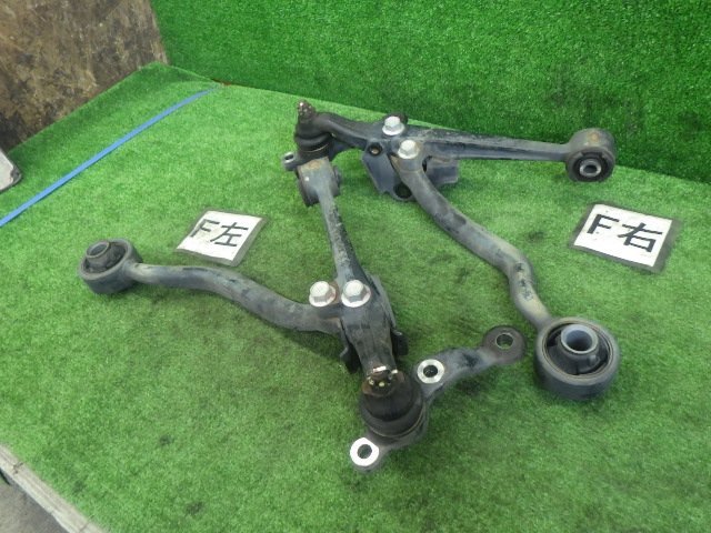 # 即決あり H12年 クラウン JZS171 純正 フロント ロアアーム 左右 セット 1JZ-GE 48068-22130/48069-22130 [ZNo:05012723] JZS171 クラウン クラウン（トヨタ）の価格・スペック情報 Ｈ12 クラウン（トヨタ）の価格・スペック情報{平成12年8 クラウン（トヨタ）の価格・スペック情報{平成
