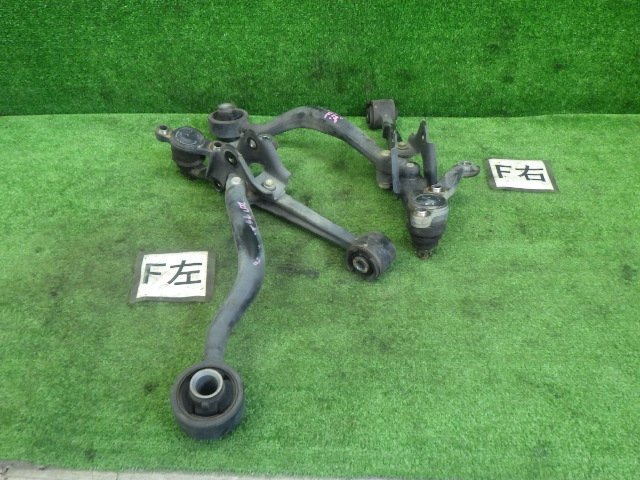# 即決あり H12年 クラウン JZS171 純正 フロント ロアアーム 左右 セット 1JZ-GE 48068-22130/48069-22130 [ZNo:05012723] JZS171 クラウン クラウン（トヨタ）の価格・スペック情報 Ｈ12 クラウン（トヨタ）の価格・スペック情報{平成12年8 クラウン（トヨタ）の価格・スペック情報{平成
