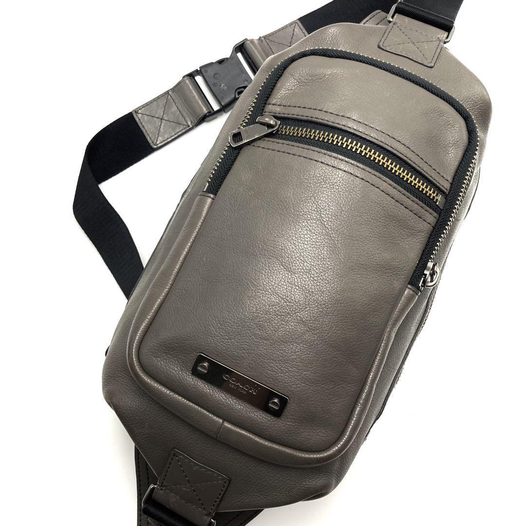 極美品・希少色】COACH コーチ ボディバッグ トンプソン スリング