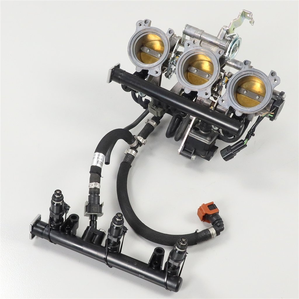 ♪トライアンフ/デイトナ675R 純正 スロットルボディ ASSY (T0501A08)2014年式