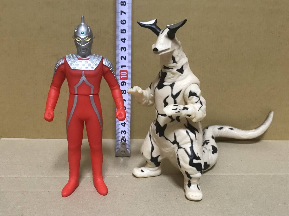 ウルトラセブン ウルトラ怪獣 ソフビセット パンドン ニセ 