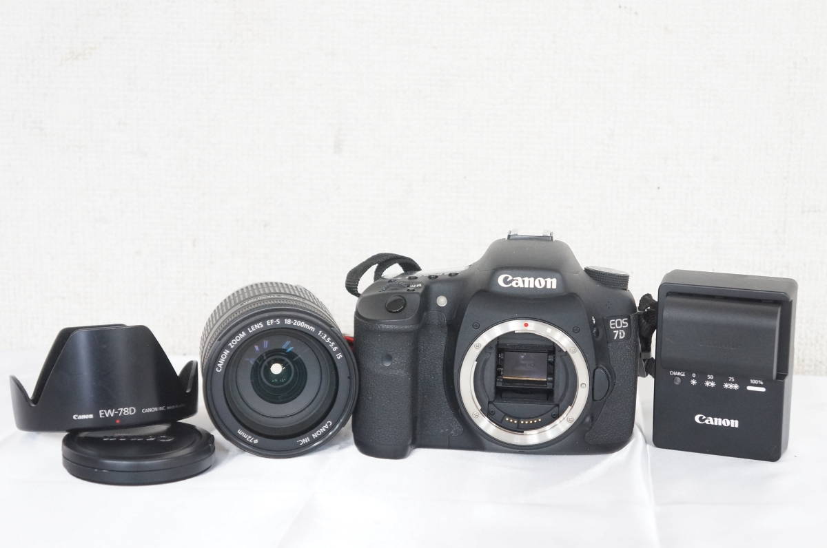 美品⁄一眼レフカメラ⁄Canon EOS Canon EOS 7D MarkⅡ トリプルレンズセット