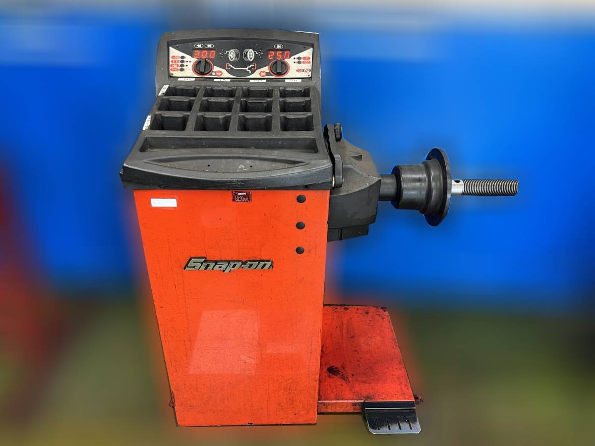8607 中古 引取限定 ホイールバランサー スナップオン GBS2000 タイヤ