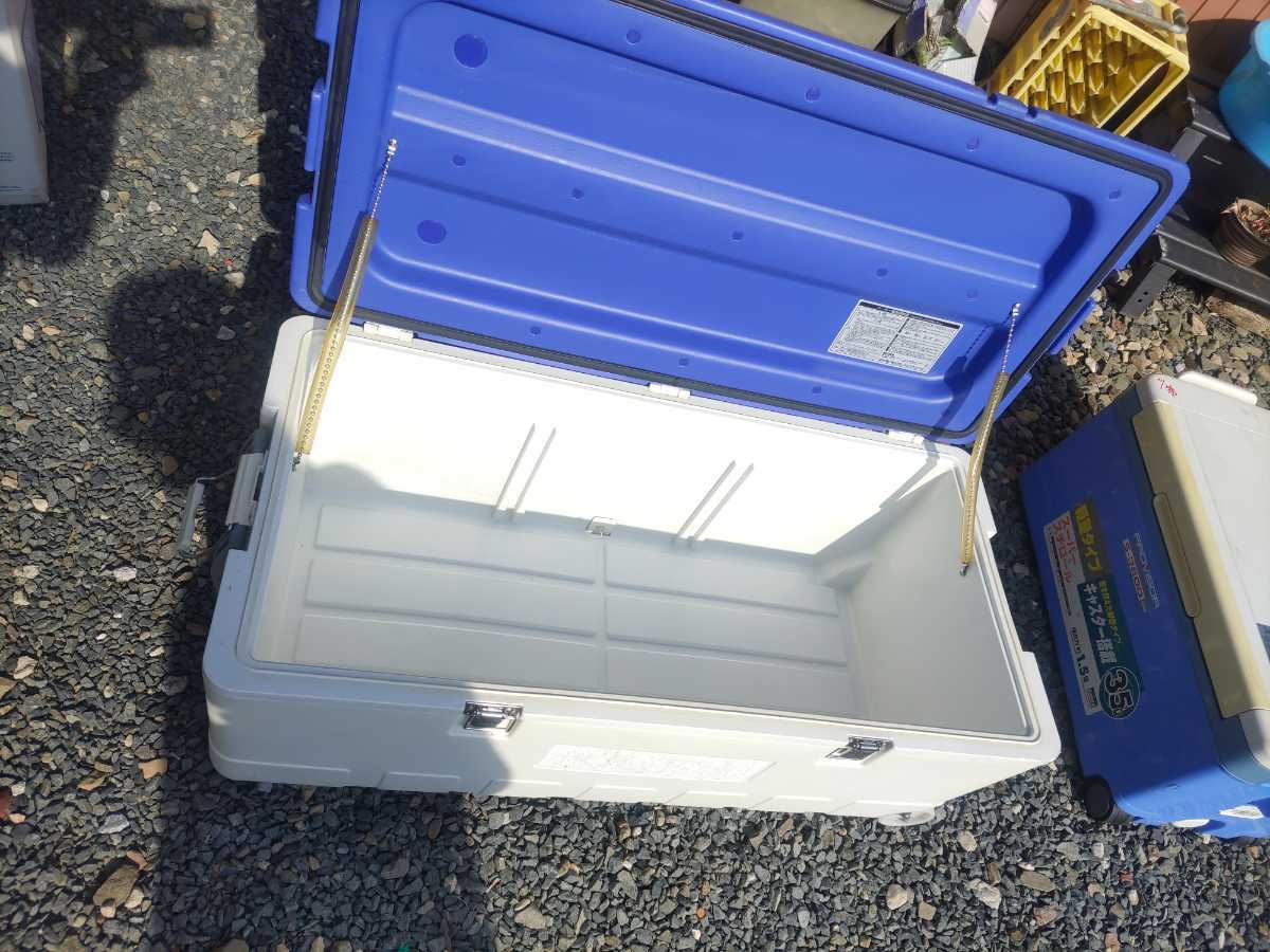 大きなクーラーボックスの出品です_2