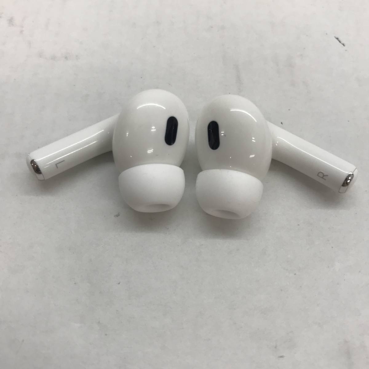 1円～】apple AirPods Pro 第2世代 MQD83J/A ワイヤレスイヤホン【中古