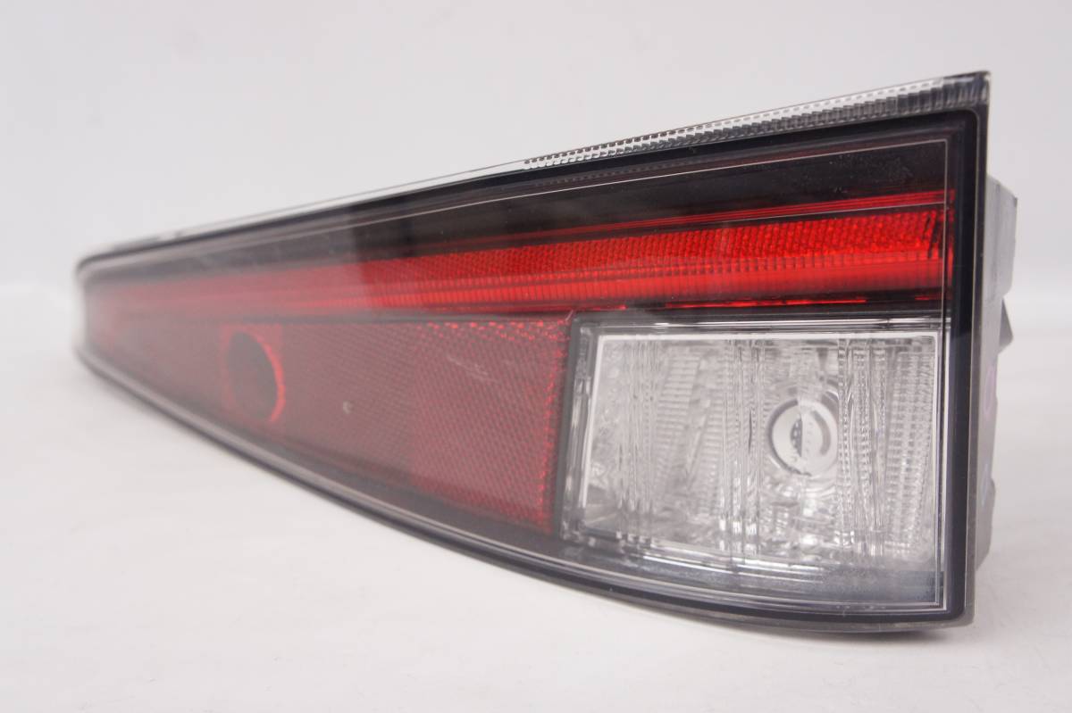 テールランプ 運転席側 50系 プリウス 前期 81580-47010 右 R テール