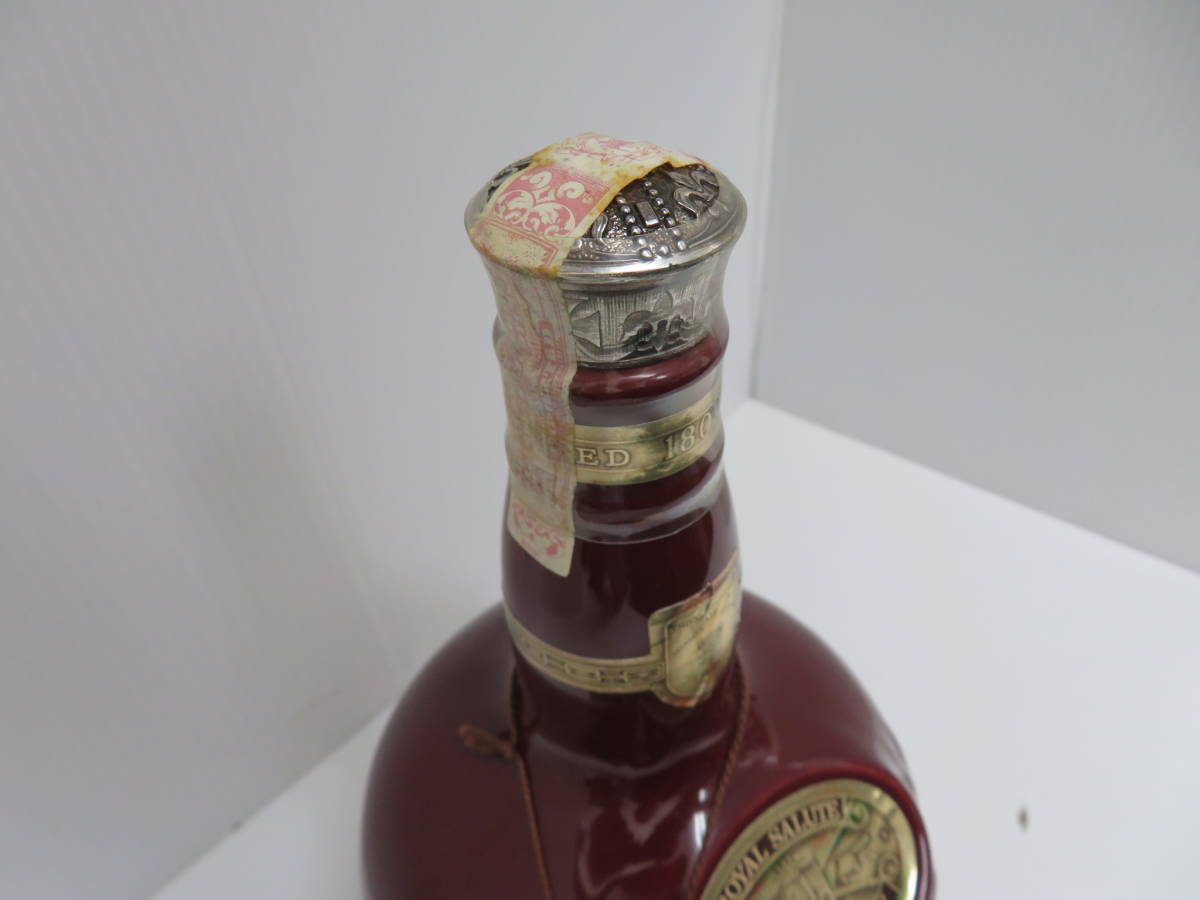 ロイヤルサルート 21年 旧ボトル 赤 陶器 未開栓 1000ml 40% 巾着袋 箱付
