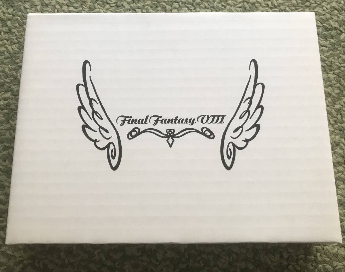 ファイナルファンタジー8 FF8 ピンズバッチ　限定品　シリアルナンバー11 箱付　未使用　送料無料