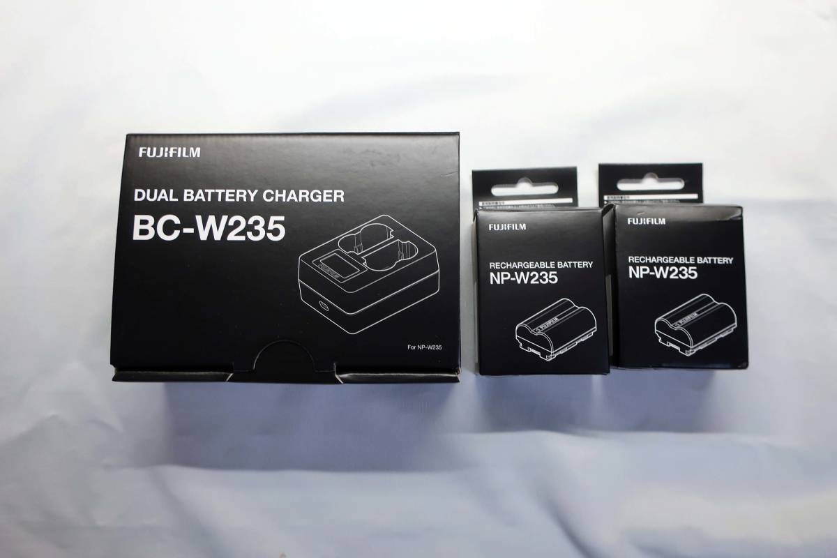 ★☆FUJIFILM 純正チャージャー（BC-W235)・バッテリー(NP-W235)２個セット☆★