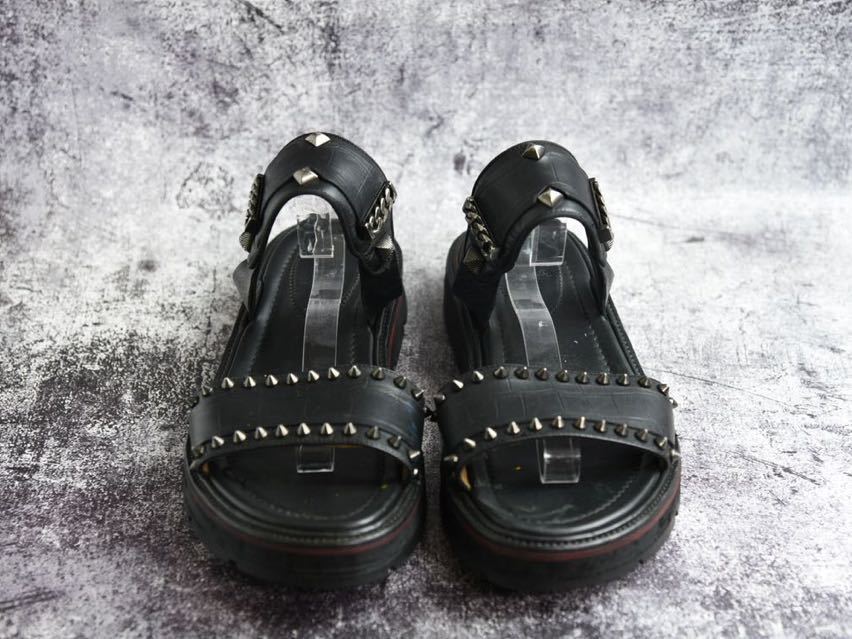 クリスチャンルブタン　Christian Louboutin　レザースタッズサンダル　サイズ40.5 (25.5cm相当)　ブラック/レッド