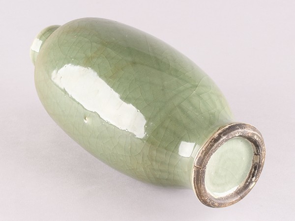 中国 龍泉窯 浮牡丹 牡丹紋 青磁 水差し 茶道具 唐草 古道具 K】茶道具 時代 中国唐物 龍泉窯 七官青磁 花瓶 うぶだし品 m112